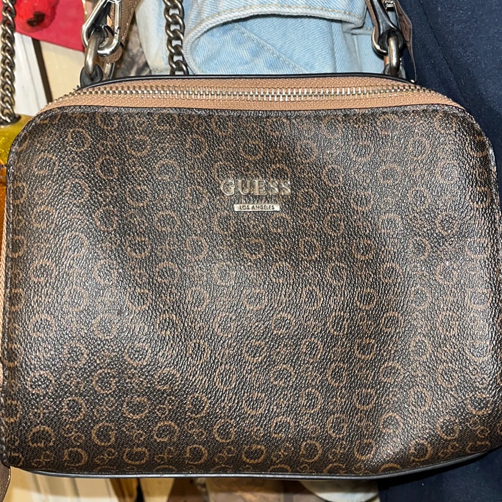 Guess Crossbody bag.